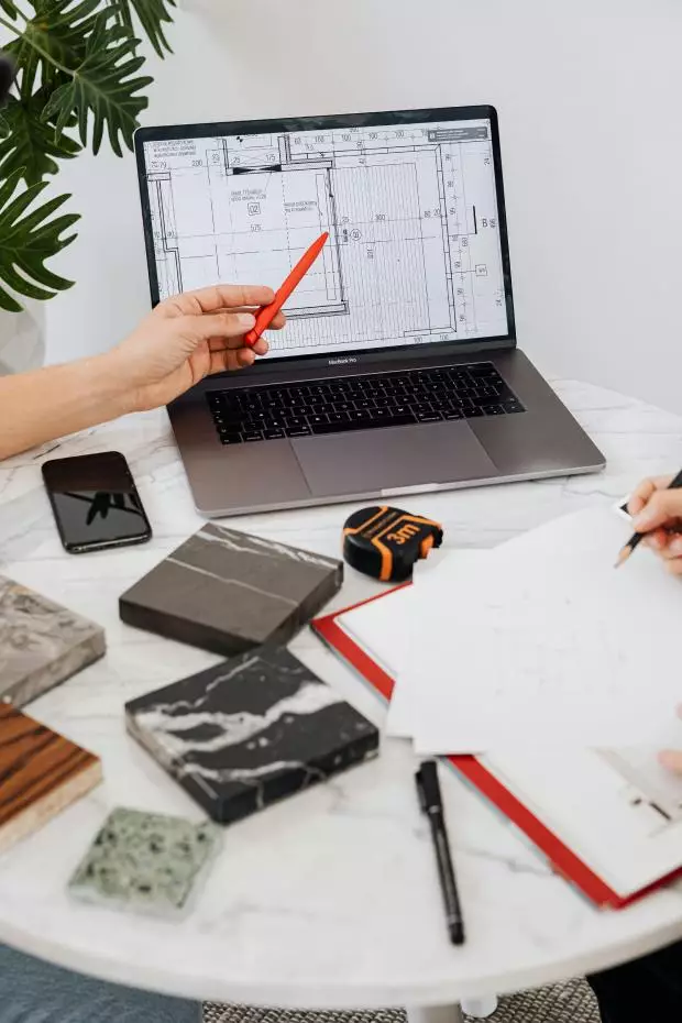 Connect with industry professionals and gain opportunities to grow your portfolio.